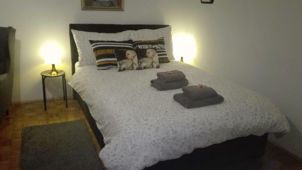 Studio apartman Dinko Zagreb Apartment Bagian luar foto